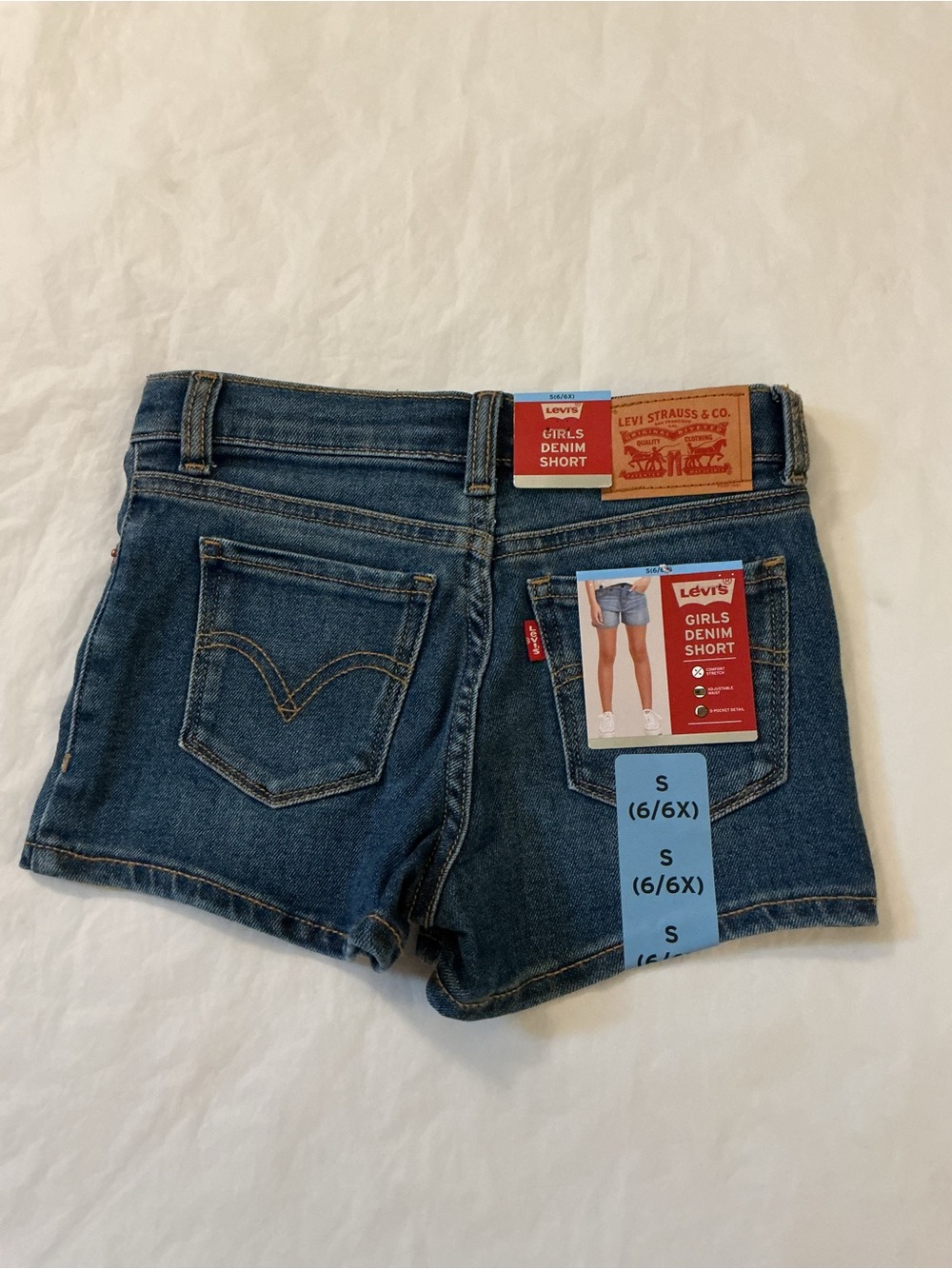 NWT Levi’s Girlfriend denim Jean shorts youth girl’s S 6/6x adjustable